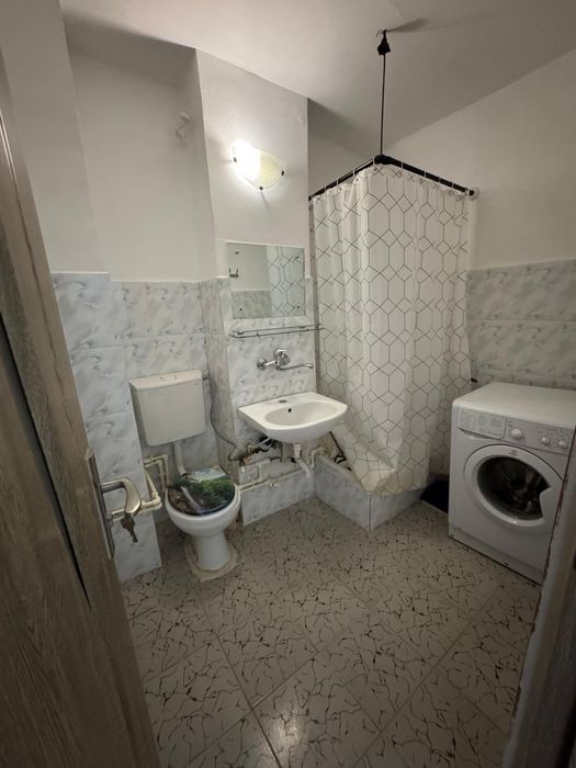 Garsoniera de vanzare et.3 zona HCC