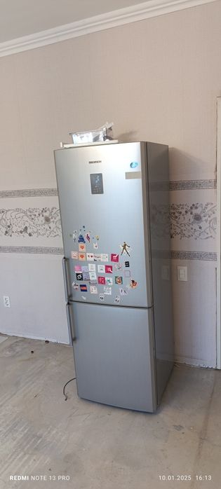 Продам холодильник Самсунг.