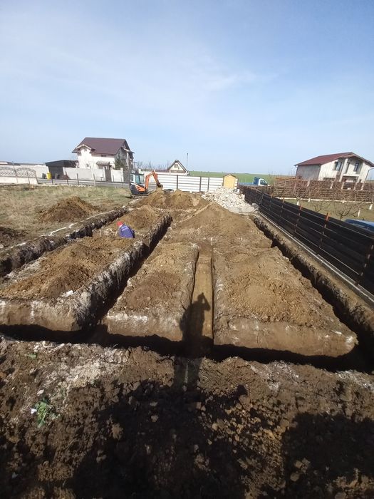 Inchiriere/inchiriez miniexcavator, bobcat,foreza,burghiu,sfredel