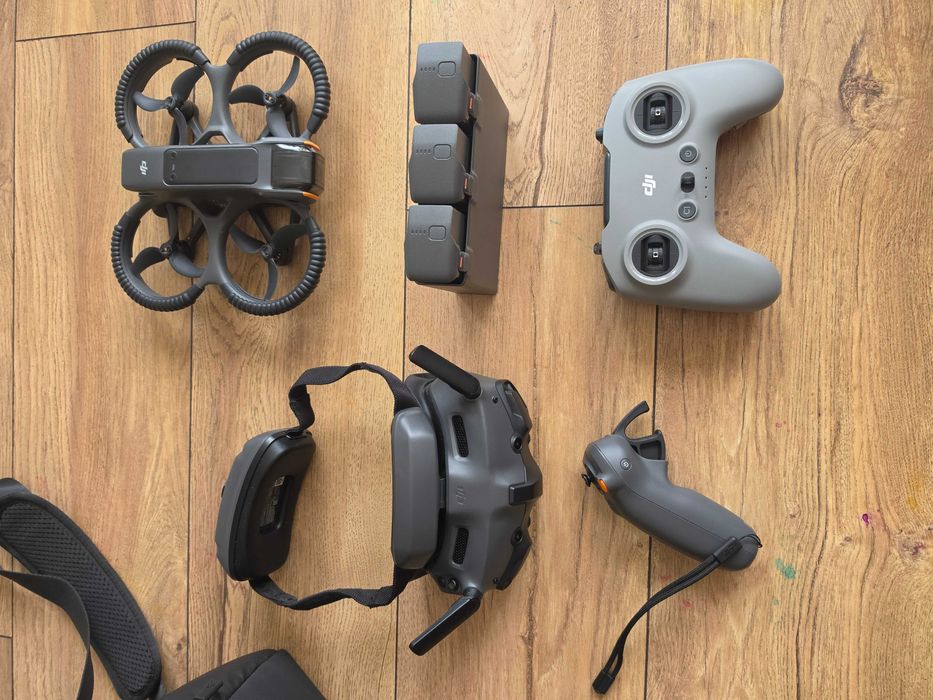 Аvata 2 Fly More Combo + Remote Controler 3 + Подарък акаунт Liftoff.