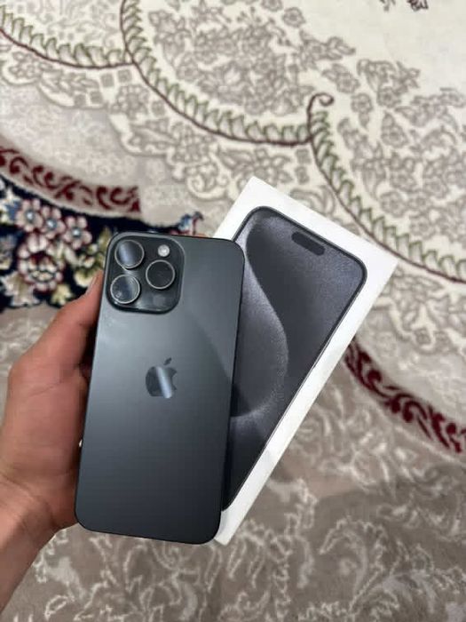Iphone 15 pro max sotladi