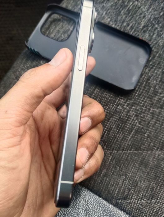 Iphone 15 Pro 128/89 icloud