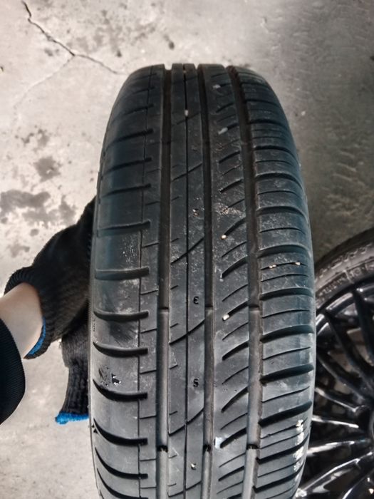 Продам Резину с дисками, комплект.