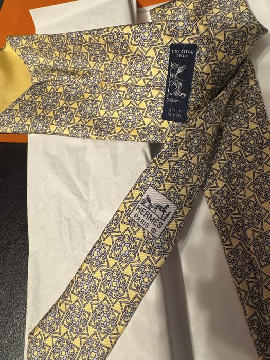 cravata hermes originala