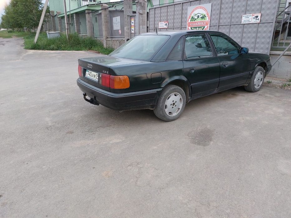 Audi c4 2.3 зелёный