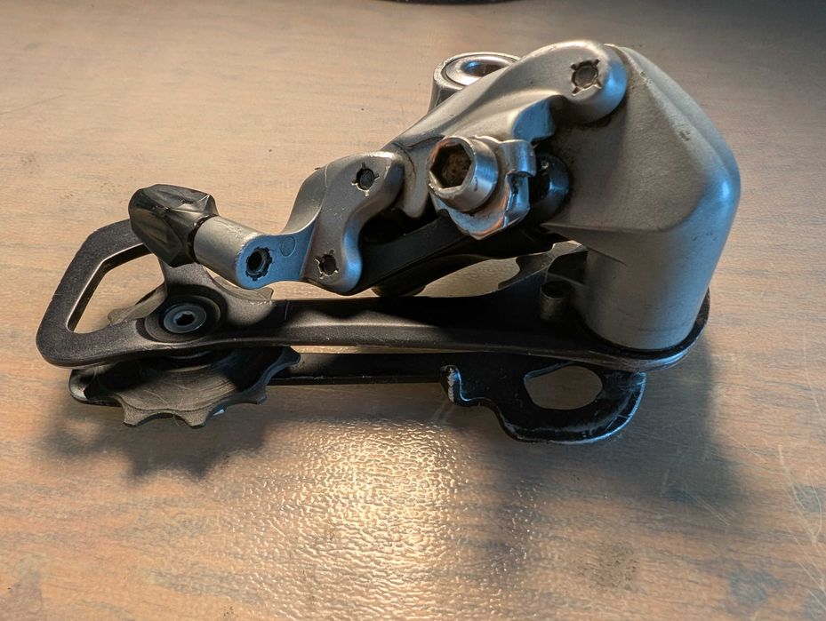 Schimbatoare si manete Shimano Ultegra seria 6700 2x10, frana pe janta