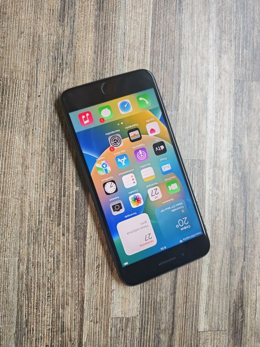 iPhone 8 Plus 64 GB 100% батерия