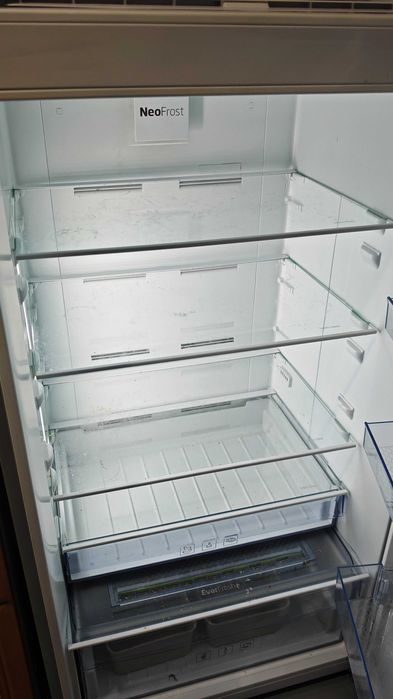 Vând Frigider Beko RDNE505E30ZXB, 450 litri, NoFrost, Touch Control