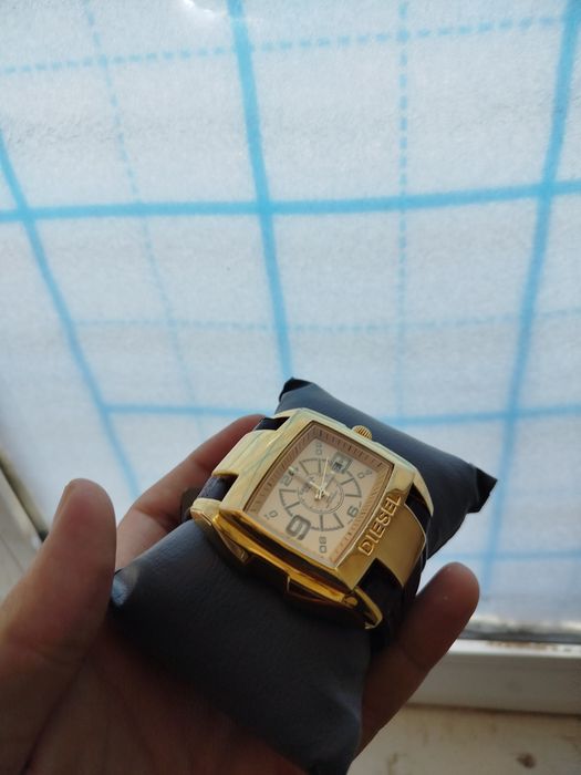 Саат келсемиз 200 мын айтип атирман