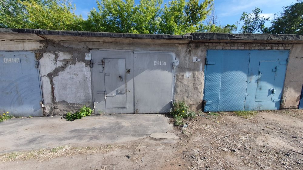 Гараж в спальном районе