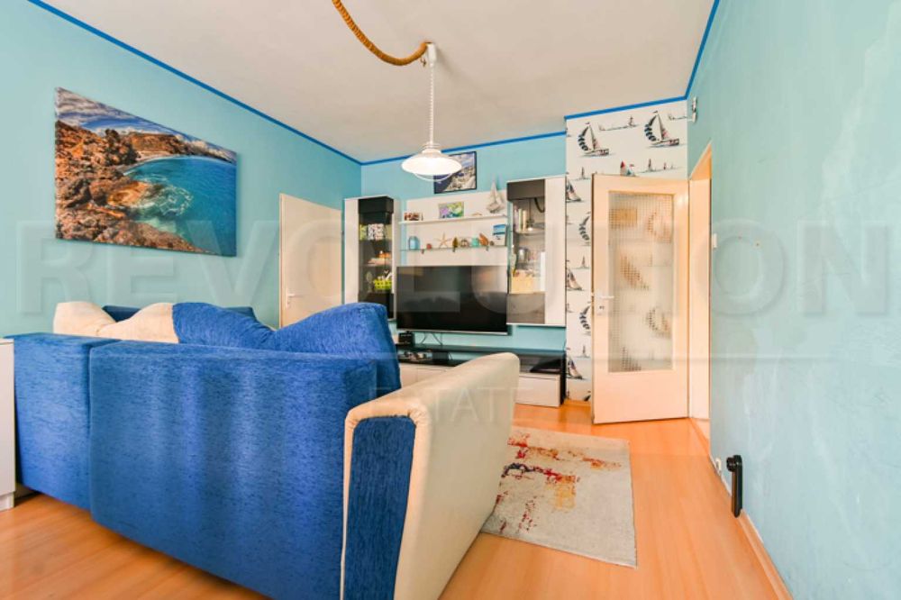 Продава се Тристаен апартамент в София, Надежда 1 - 84 кв.м за 2203 €/кв.м - Снимка #3