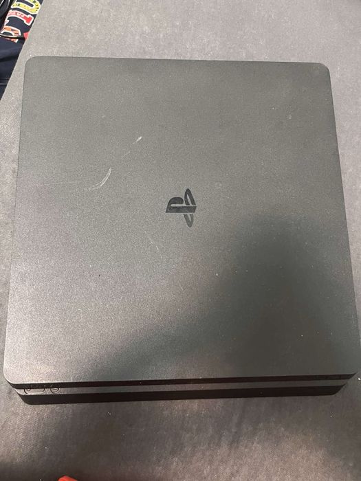 Playstation 4 500гб перфектен