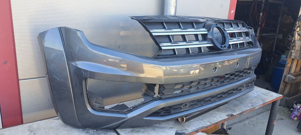 Bara fata Volkswagen Amaroc Facelift an 2018