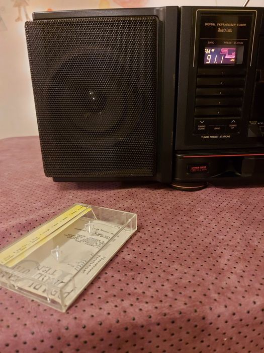 Радиокасетофон JVC PC-V66