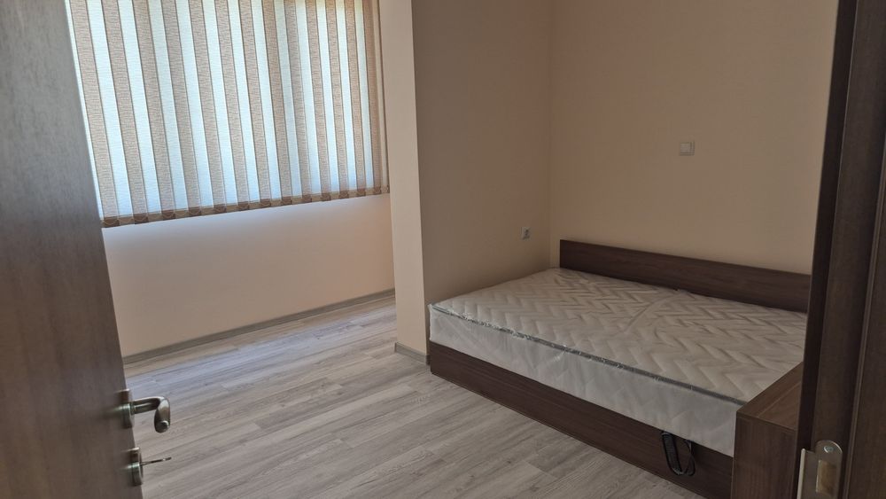 Дава се под наем Тристаен апартамент в Шумен, Център - 75 кв.м за 306 € - Снимка #8