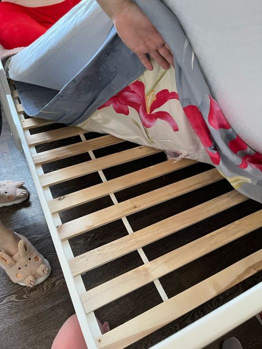 Продам шкаф,комод,кровать