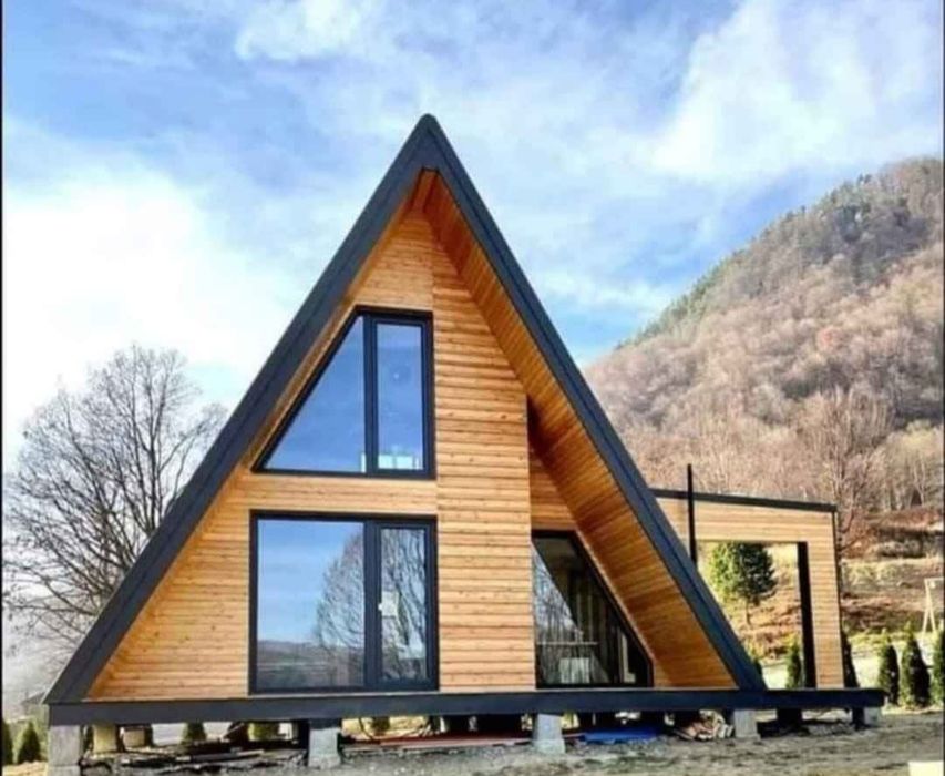 Vand căsuțe A-frame din lemn sau metal.