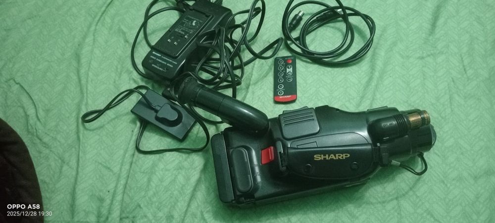 Видео камера сотилади