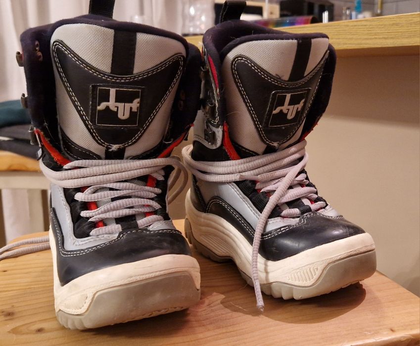 Snowboard 110 cm cu boots