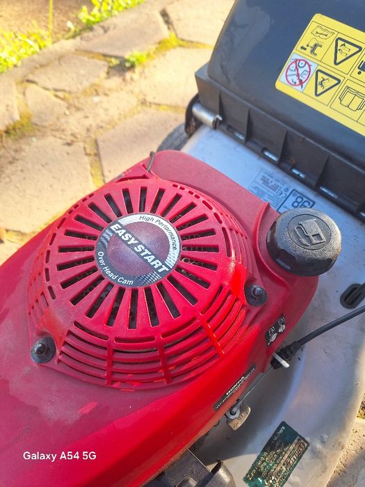 Бензинова Косачка Honda