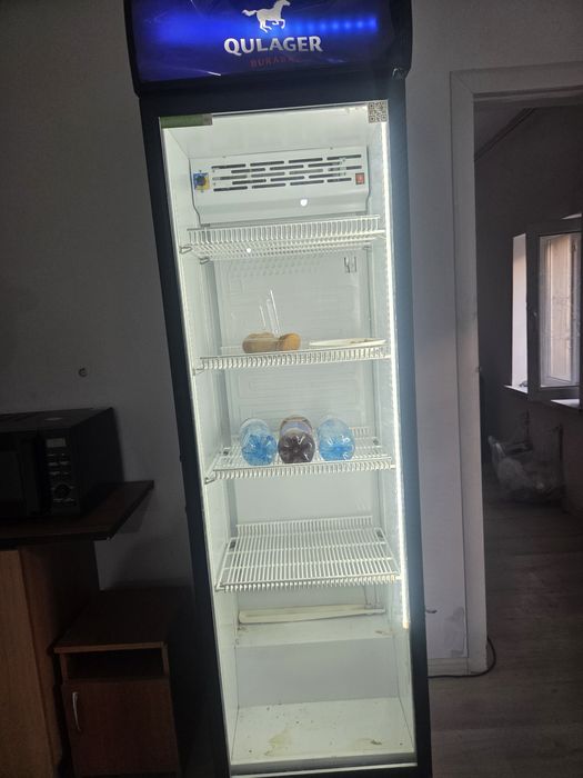 Витрины холодильник 2 метровый