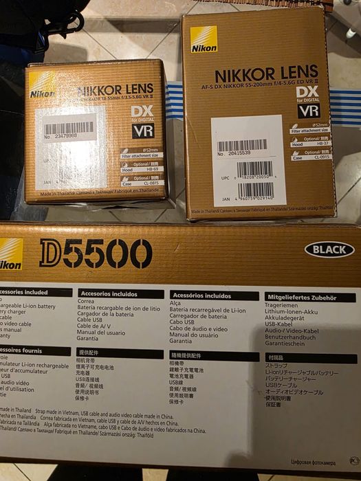 Camera foto Nikon D5500 cutie desigilata cu 2obiective 18-55 si 55-200