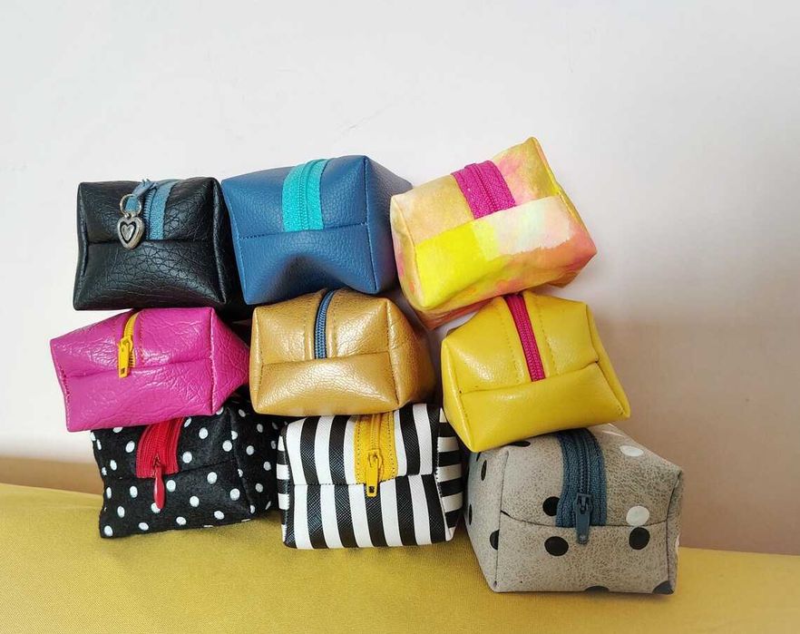 малко портмоне, монетник, козметичен несесер