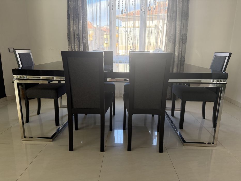 Столове за трапезарска маса