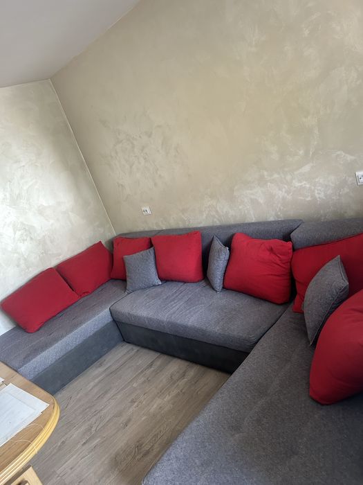 Разтегателен диван