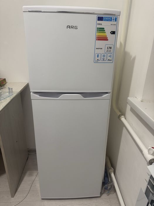 Холодильник маленький