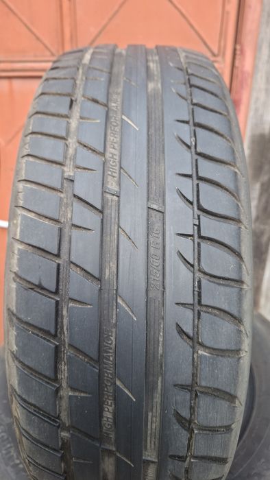 Vand  set 4 anvelope de vara Taurus 215 60 16