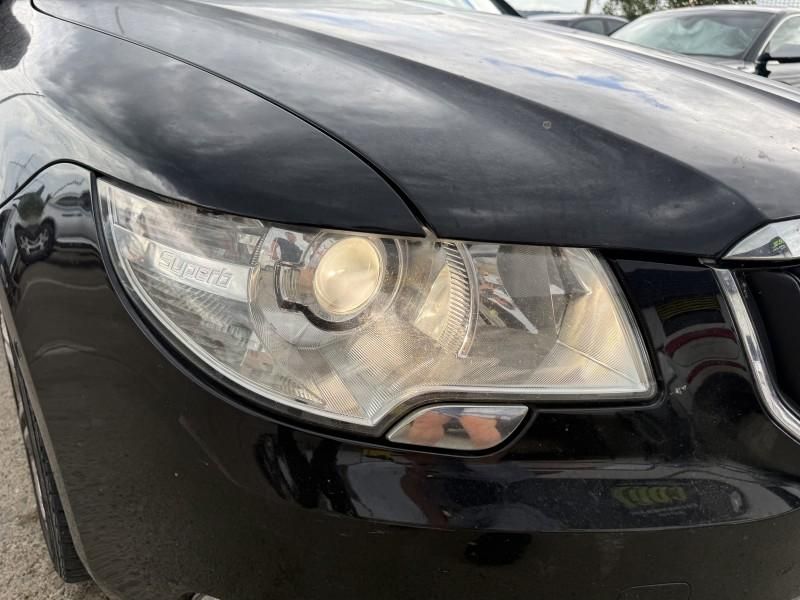 Far dreapta bixenon Skoda Superb 2 3T2941016E Break