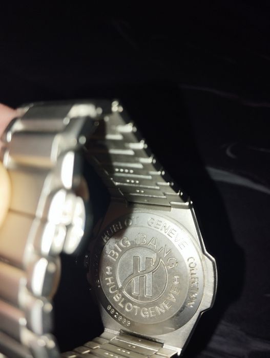 Продаются наручные часы