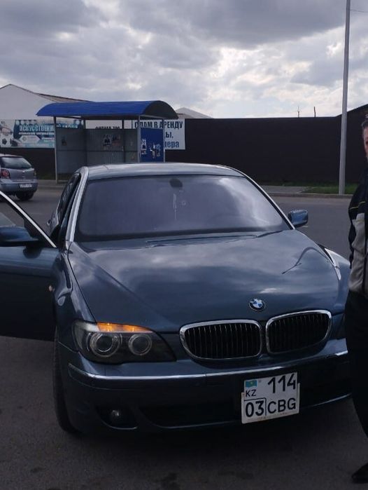 Продам авто BMW 750