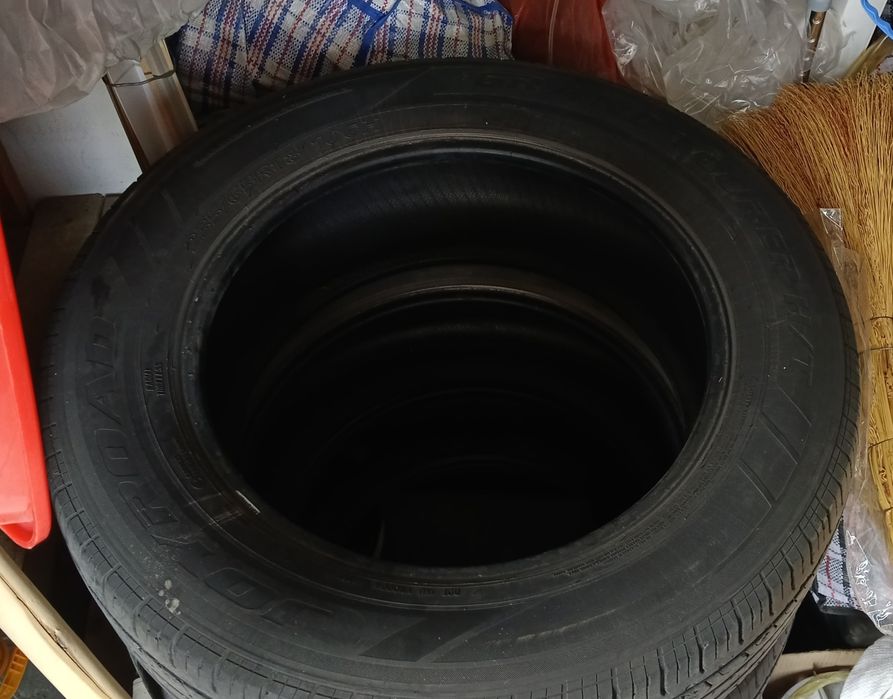 Летние шины б/у _ 235/65/18,
