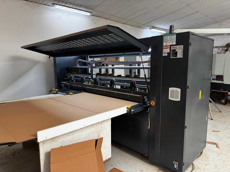 Masina automata de facut cutii carton