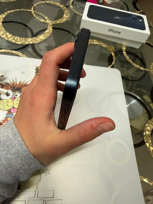 Iphone 13 stare foarte bună disponibil !