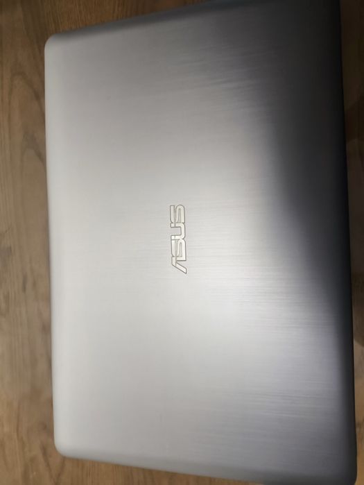 Ноутбук ASUS продам в ОТЛИЧНОМ состоянии