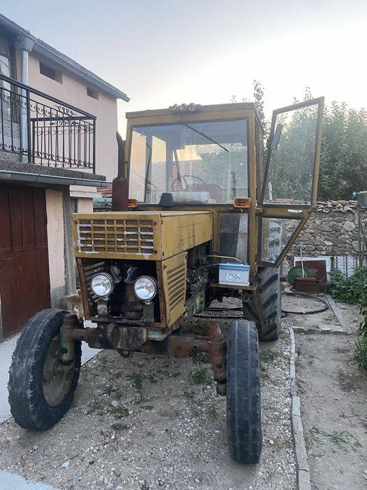 Трактор болгар тк82