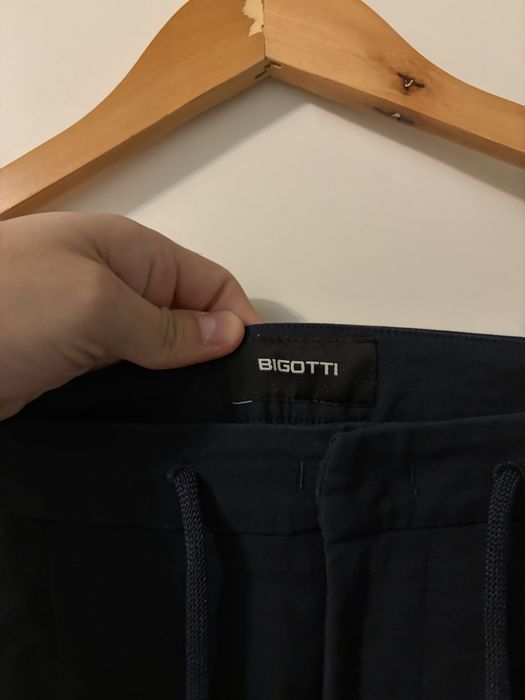Pantaloni costum Bigotti