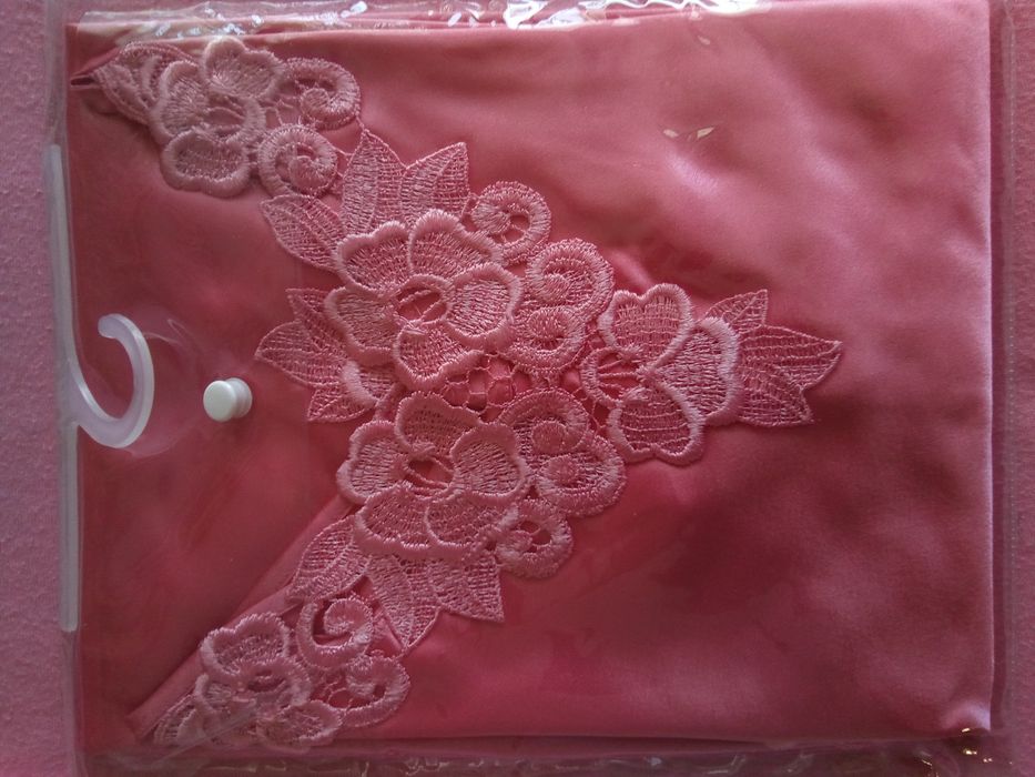 Сатенена нощница и халат