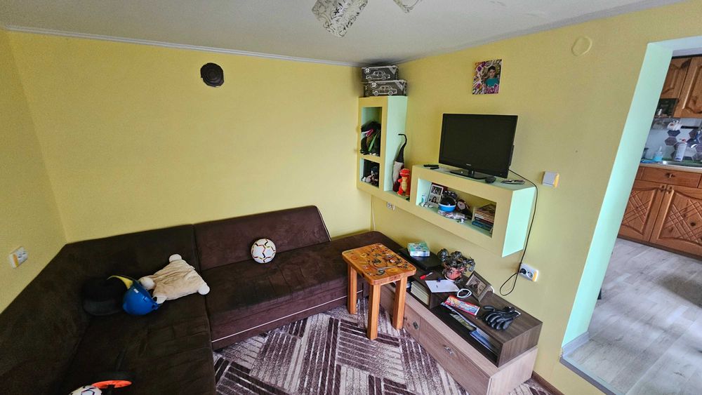 1808 - Продава се едноетажна къща в село Пороище!