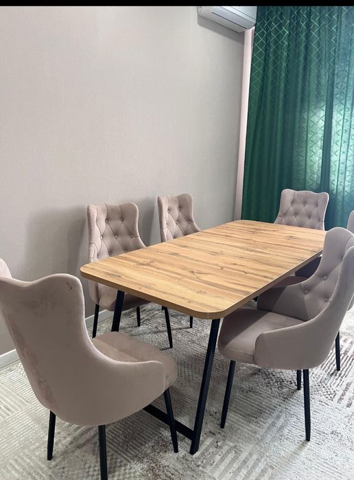 Стол со стульями