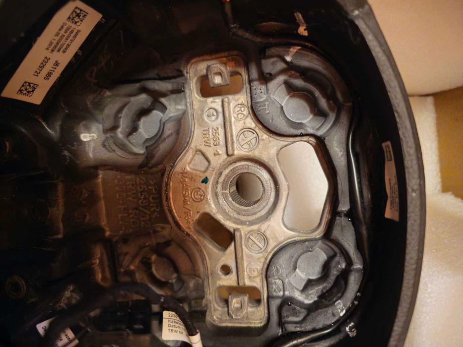 Volan bmw 316i 2014 f30 original