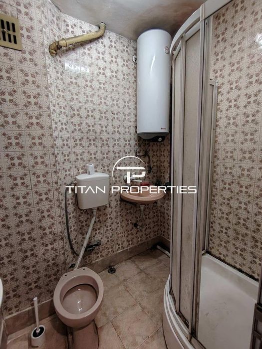Ключ в офиса! Тристаен апартамент, за продажба, Център