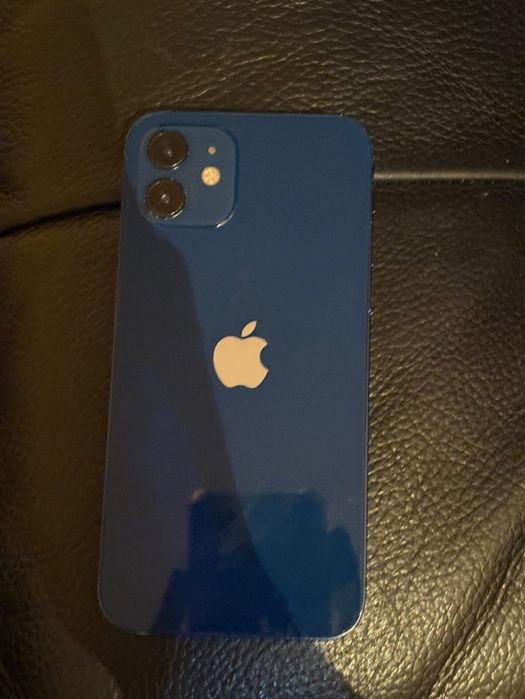 Продавам İphone 12