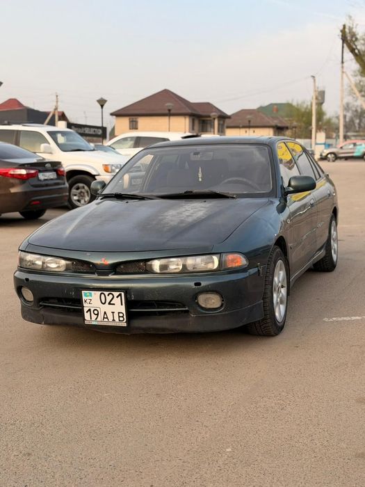 Mitsubishi Galant