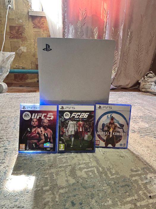 Ps5 в хорошем состояние
