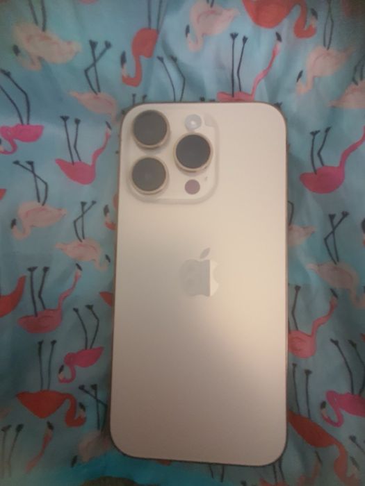 Продавам Iphone 14 Pro 1TB перфектен