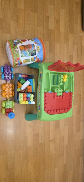 Детски конструктори + маса